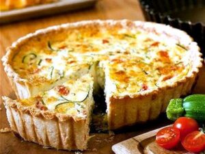 Киш с лососем и луком-пореем