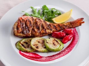 Морской окунь на гриле